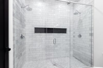 Modern Shower Features